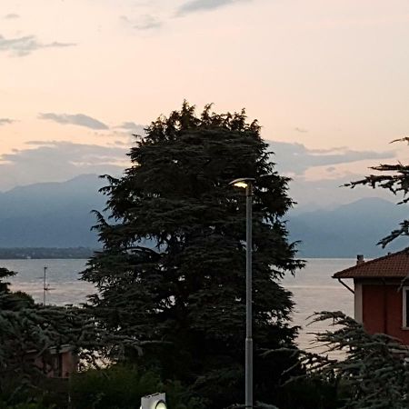 Casa Savoia Apartment Desenzano del Garda Exterior photo